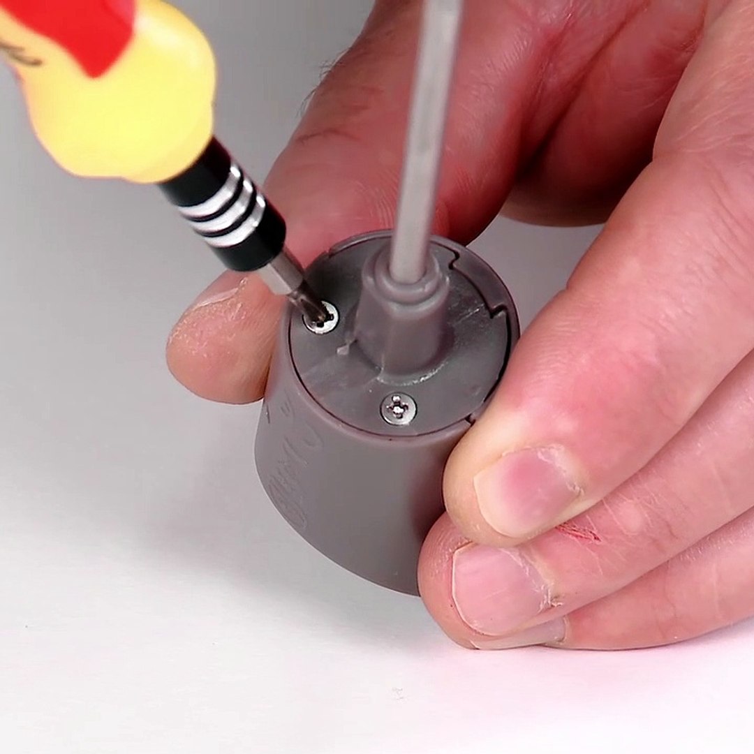 Comment changer la pile de la spatule-thermomètre - Vidéo Dailymotion