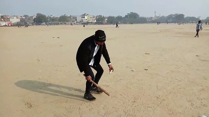 Watch indian game- Gulli danda