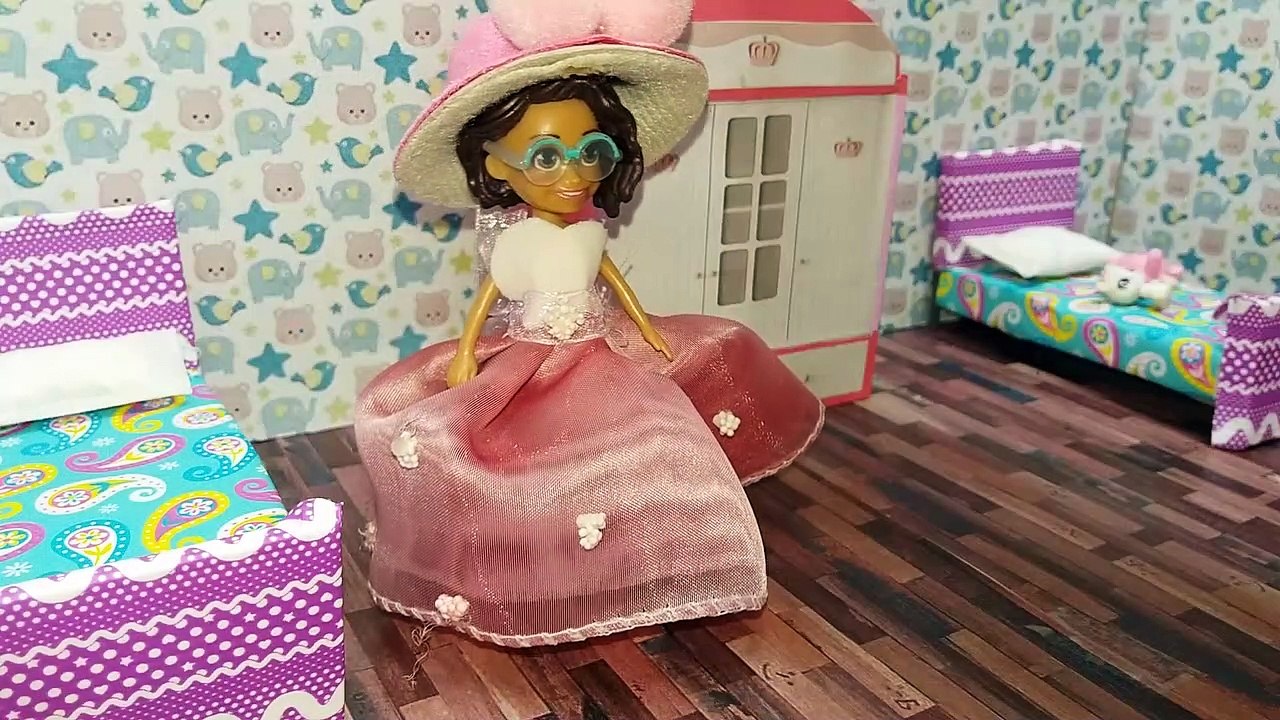 Sihirli Anne Çilek İyi Peri mi? Kötü Peri mi? | Sihirli Evcilik Oyunu