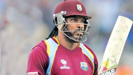 Download Video: WI vs Eng : Chris Gayle Completes 10,000 ODI Runs And 500 Sixes | Oneindia Telugu