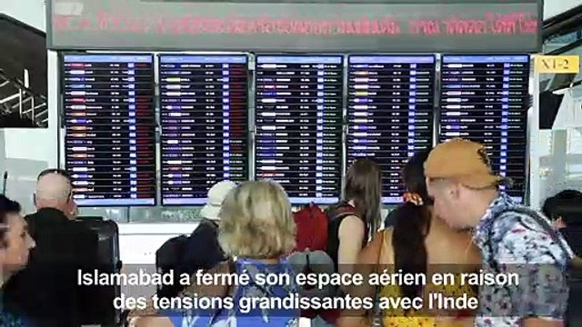 Les touristes réagissent à l'annulation des vols Thai Airways