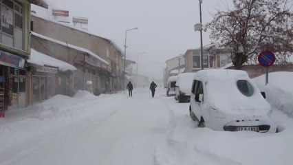 Karlıova'da Yoğun Kar Yağışı