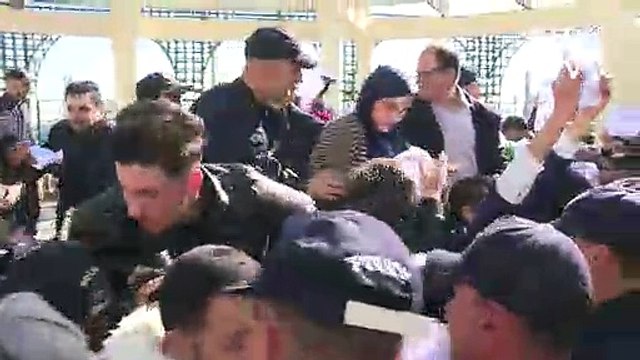 Dozen journalists arrested at Algiers censorship protest