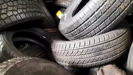 Receita Federal de Cascavel apreende cerca de 400 pneus
