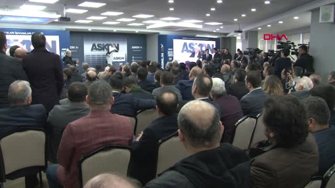 Binali Yıldırım, Necmettin Erbakan'ın Kabrini Ziyaret Etti 2