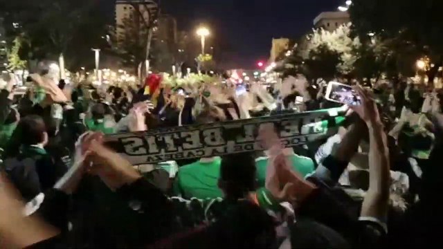 Valencia-Betis: La afición del Betis llega a Mestalla