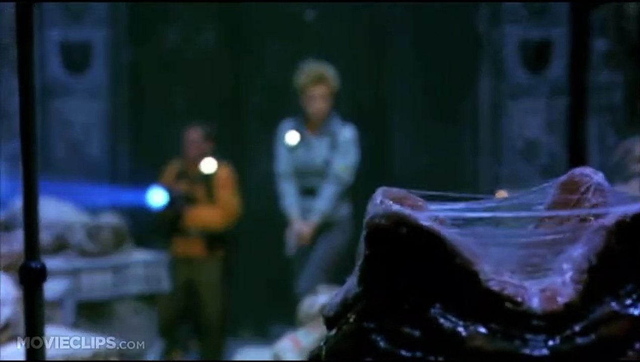AVP Alien vs. Predator Movie (2004)