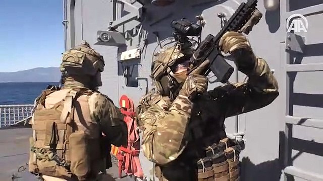 Cumhuriyet tarihinin en büyük deniz tatbikatı devam ediyor