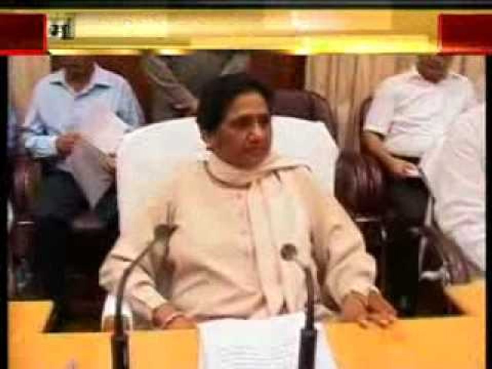Mayawati will 'only aid' land acquisitions now