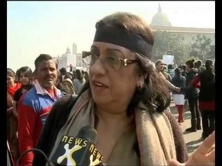 Kejriwal Joins Protest against Delhi Gangrape