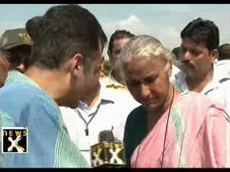Anna's commitment gives him energy: Medha Patkar