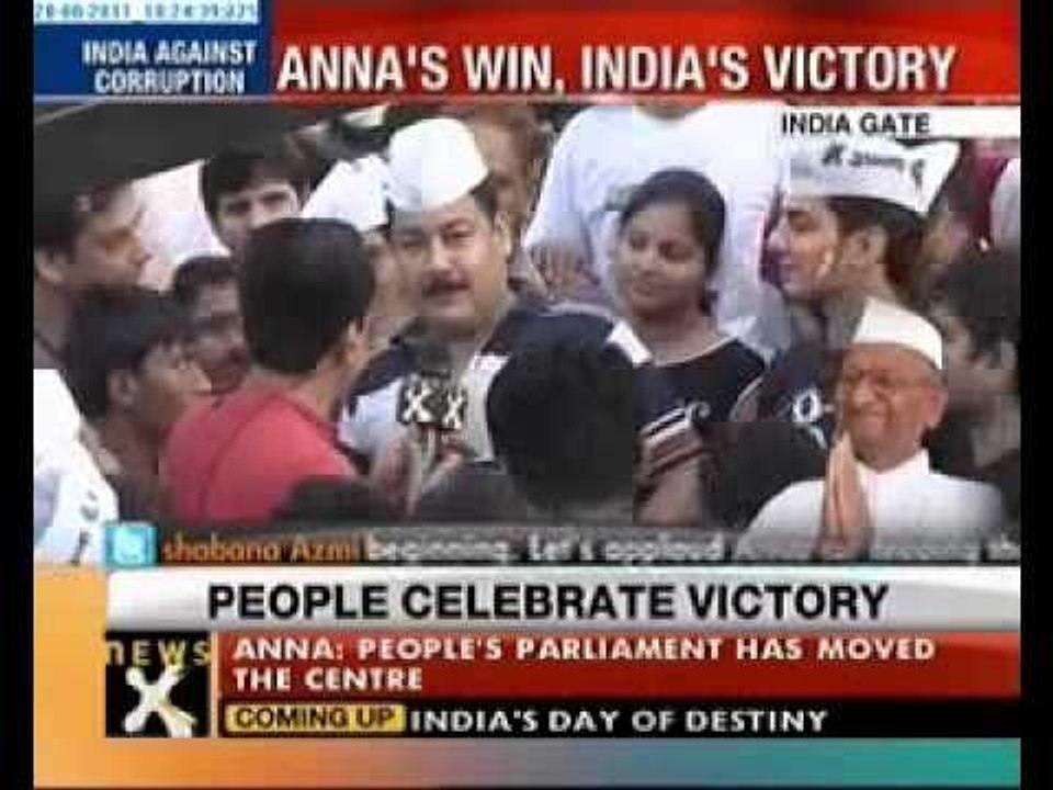 Anna's victory march at India Gate