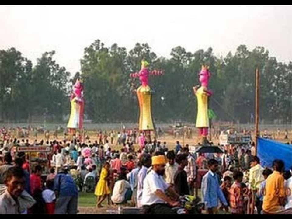 Nation celebrates Dussehra