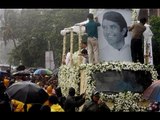 Thousands turn out for Rajesh Khanna's funeral - NewsX
