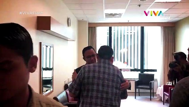 Anies Baswedan Jenguk Ani Yudhoyono di Singapura