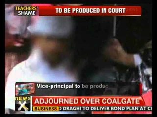 Kolkata: Vice-principal beats up students, arrested - NewsX