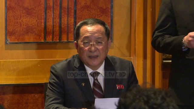 Koreja e Veriut mohon Trumpin - Top Channel Albania - News - Lajme