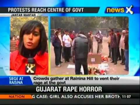 Delhi gangrape: All metro stations reopen - NewsX