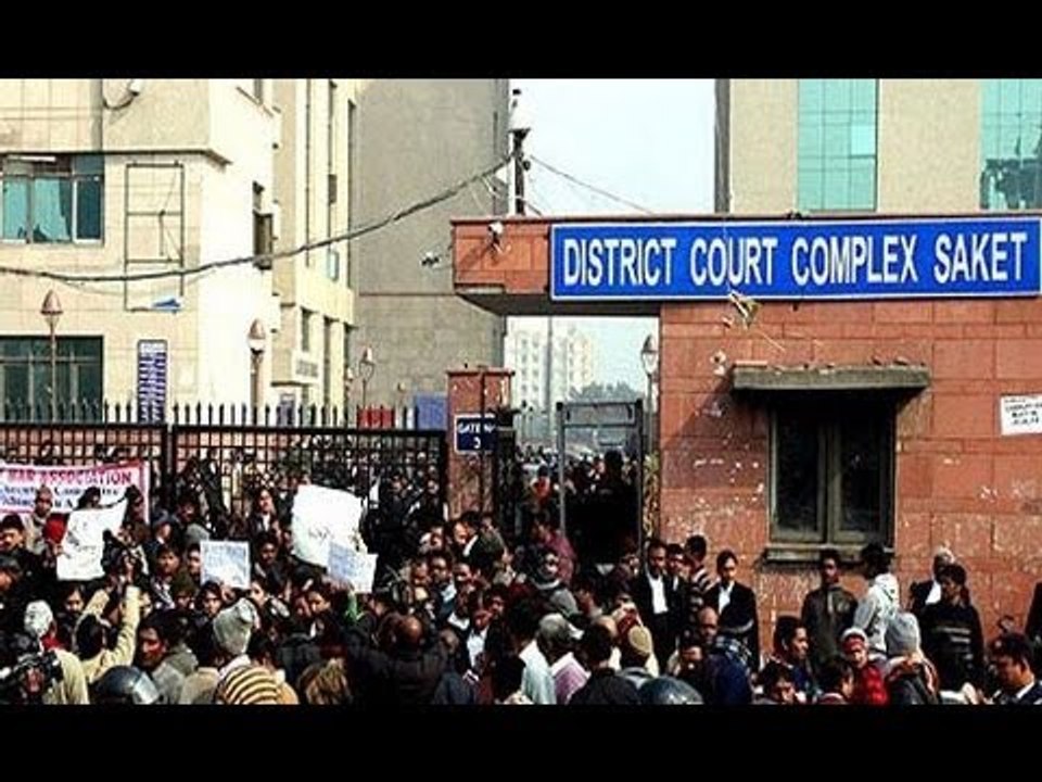 Delhi gangrape: Accused lawyer claims torture