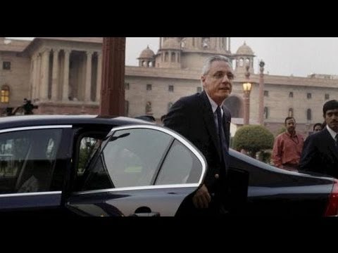 Red alert in airports to prevent Italian envoy from leaving India