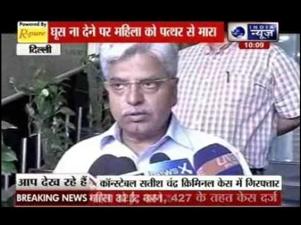 Andar Ki Baat: Delhi cop hits woman with brick, gets dismissed from service