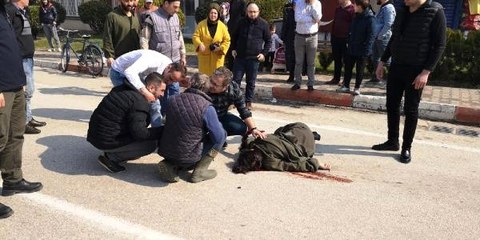 Sürücünün Çarpıp "Ne Olur Ölme" Diye Başında Ağladığı Genç Kız Yaşamını Yitirdi