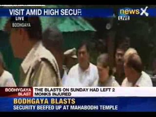 Download Video: Bodh Gaya Blasts : Sonia, Shinde reach Gaya