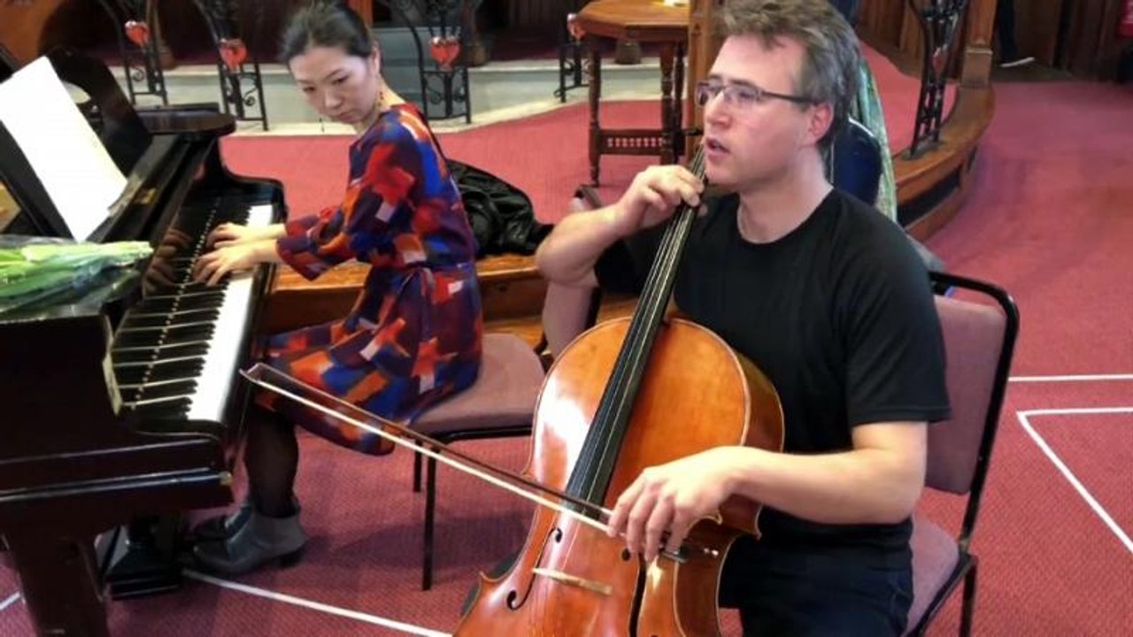 Wegen Brexit: Der Brite Simon Wallfisch wird Deutscher