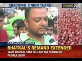 News X: Onion prices soar further during festive season, hit Rs 80 per Kilogram