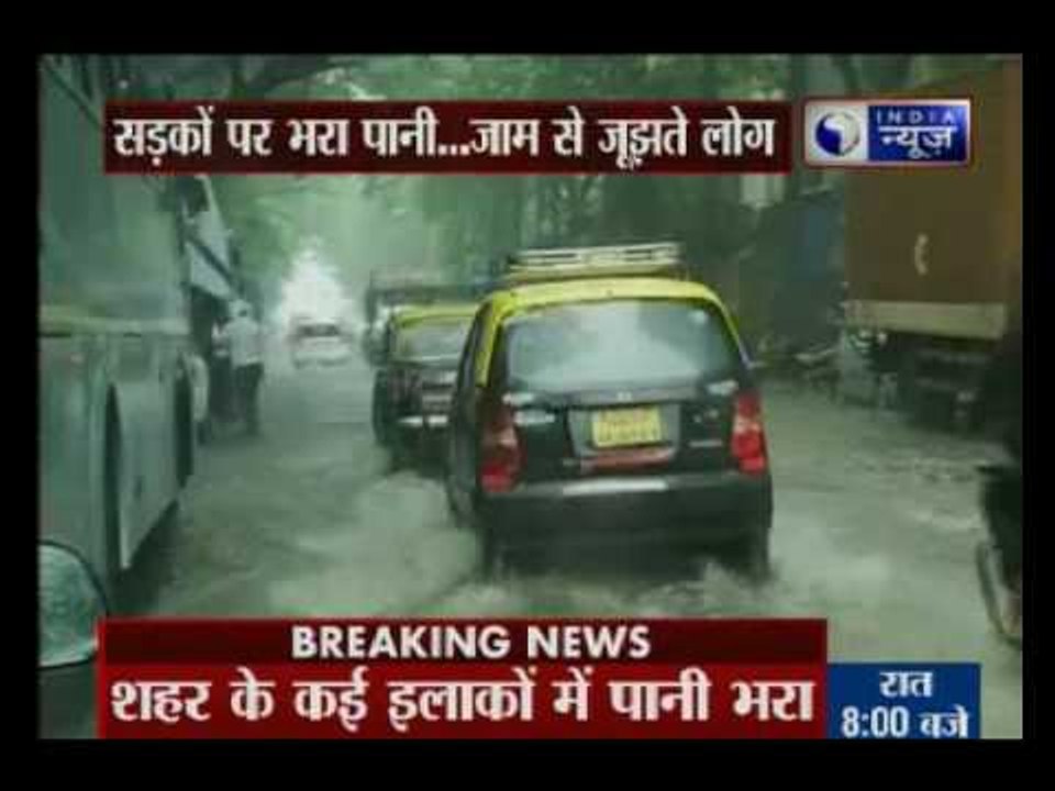 Heavy rains lash Mumbai; road, rail, air traffic hit