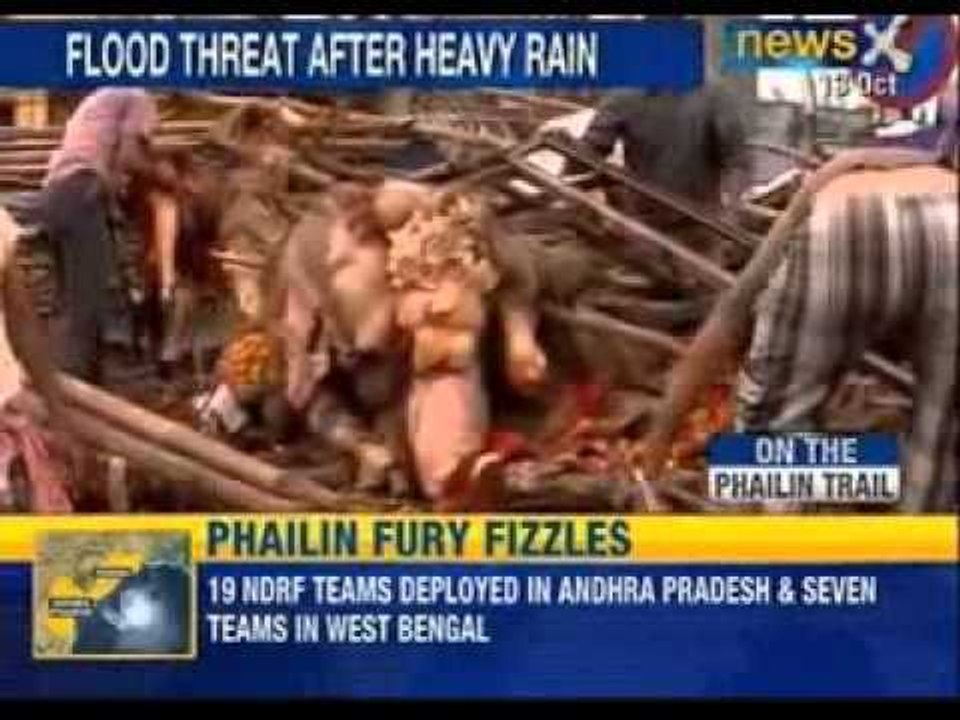 Cyclone Phailin: Cyclone Phailin leaves trail o...