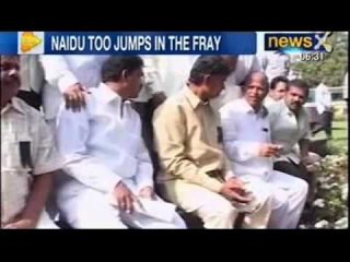 Скачать видео: NewsX : Bandh, fasts mark anti-Telangana stir as united Andhra demand gathers pace