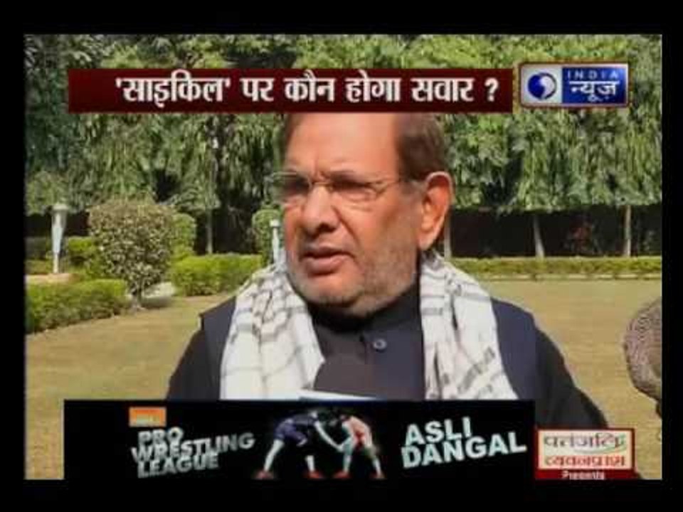 Sharad Yadav speaks to media on Samajwadi Party family fued