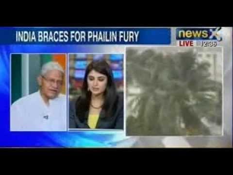 NewsX : Cyclone Phailin- Category 4 cyclone, massive evacuation underway