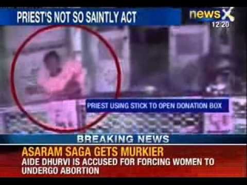 Ajmer's famous Brahma temple's priest stealing money from the donation box - NewsX