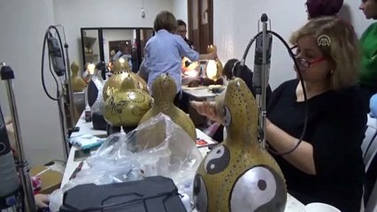 Su kabaklarından süs eşyası yapıyorlar  - HATAY