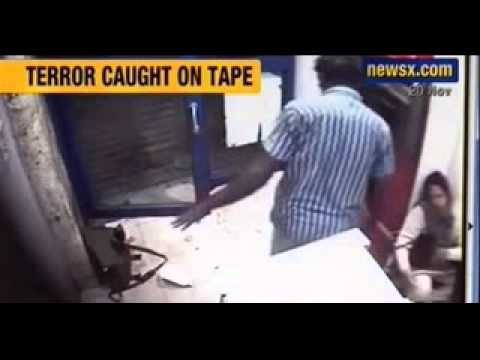 Caught On Camera : Woman attacked, robbed inside ATM kiosk in Bangalore - NewsX