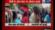 Swami Om gets beaten up by ladies in Delhi