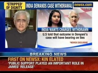 Video herunterladen: NewsX: Top US diplomats express regret over Devyani strip search case