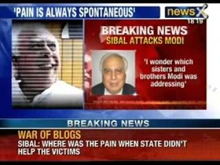 Télécharger la video: War of blogs: Kapil Sibal blogs hitting out at Narendra Modi's 2002 Gujarat riots admission - NewsX