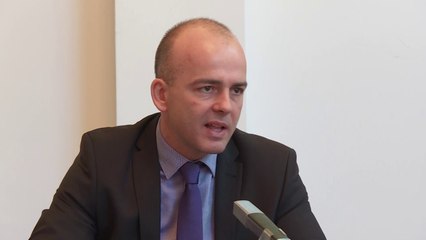 Pushteti nuk heq dorë nga rritja e pagës minimale