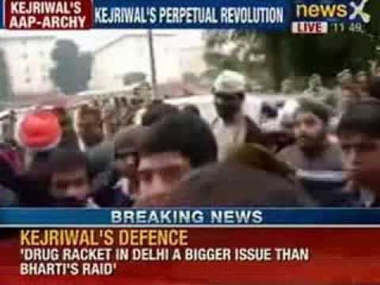 Arvind Kejriwal latest: It's all out anarchy during AAP dharna. Police action imminent.