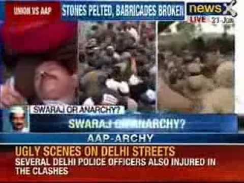 NewsX: Delhi Police Lathicharge AAP Protesters to contain chaos and swelling anarchy