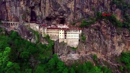 Trabzon Bakan Ersoy Sümela'yı Duyurdu, Esnafın Yüzü Güldü