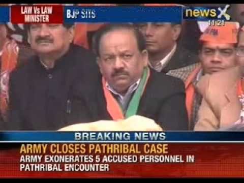 BJP sits in protest against Somnath Bharti in Delhi - NewsX