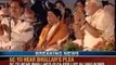 NewsX: Narendra Modi gets his moment as Lata Mangeshkar sings Ae mere watan ke logon.