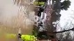 Un homme réfugié sur le toit de sa voiture secouru pendant une inondation