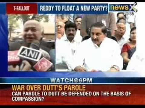 Andhra Chief Minister Kiran Kumar Reddy resign as CM, also quits Congress