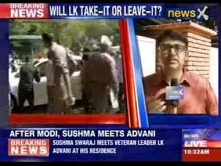 Download Video: After Narendra Modi, Sushma meets LK Advani