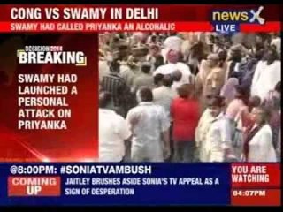 Congress leaders protest outside Subramanian Swamy's house